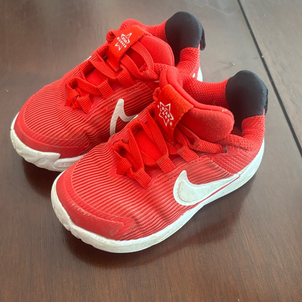 Nike Kids Red and White Sneakers, size 6C